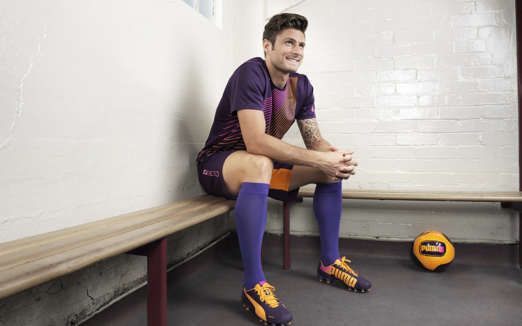 2025世俱杯-高尔的球场灵活性和攻击性突破，打破对手防线，高尔球会员多少钱一年