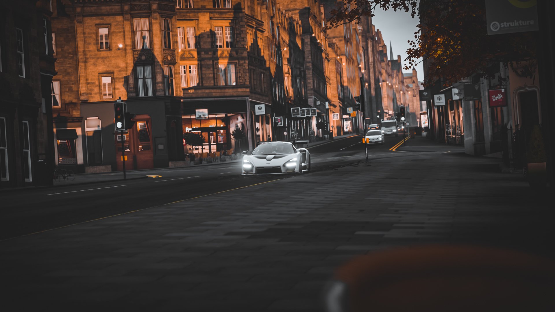 世俱杯直通-麦肯齐：凭借精准的反击和快速的移动，他成为全黑队背后位置的最强球员